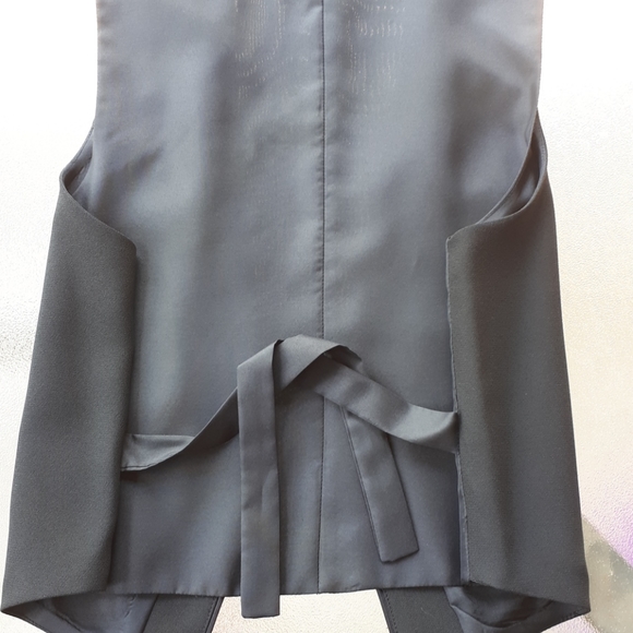 Braemar Petites 2 Piece Black Skirt and Vest Suit - Picture 4 of 5